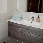 アパート Caparica Coast Townhouse シャルネカ